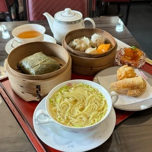 シャンデリア飲茶