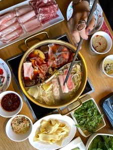 薬膳火鍋 真巴石 渋谷店（シンバセイ）