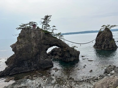 機具岩