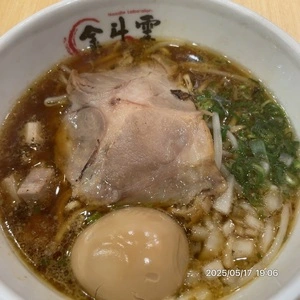 ヌードルラボラトリー 金斗雲 福岡空港店（Noodle Laboratory 金斗雲）