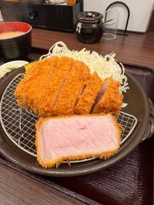 肉屋食堂 たけうち 蕨店