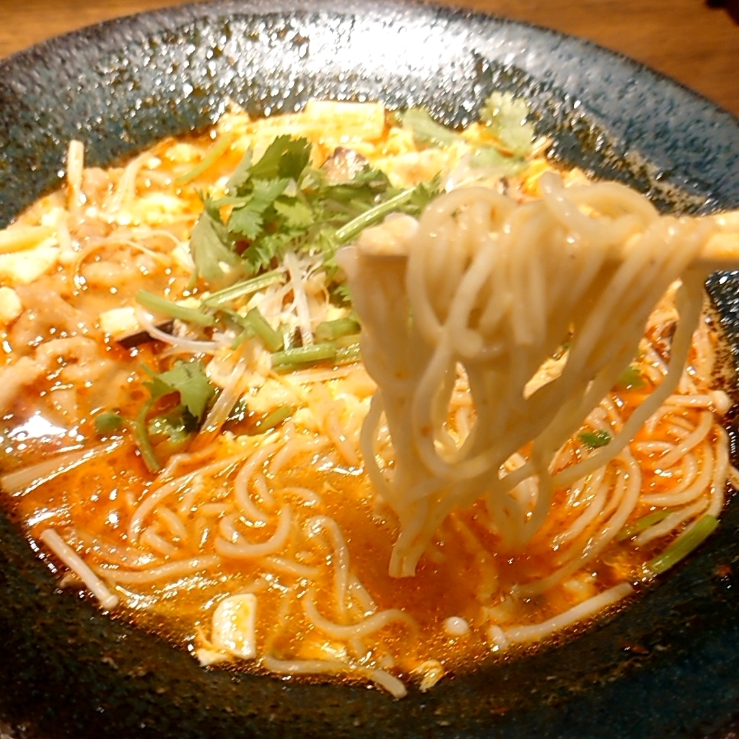 カレーそばさんが投稿したニユートーキヨー 華琳 数寄屋橋店に関する口コミの画像