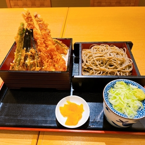 そば酒房 凛や ペリエ千葉店（ソバシュボウ リンヤ）