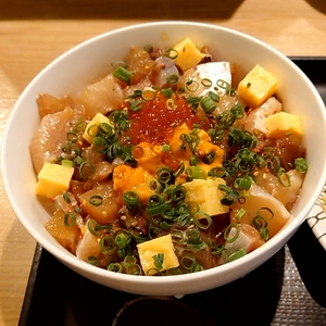 新宿魚庵 直（ナオ）