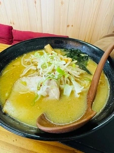 三日月屋（みかづきや）