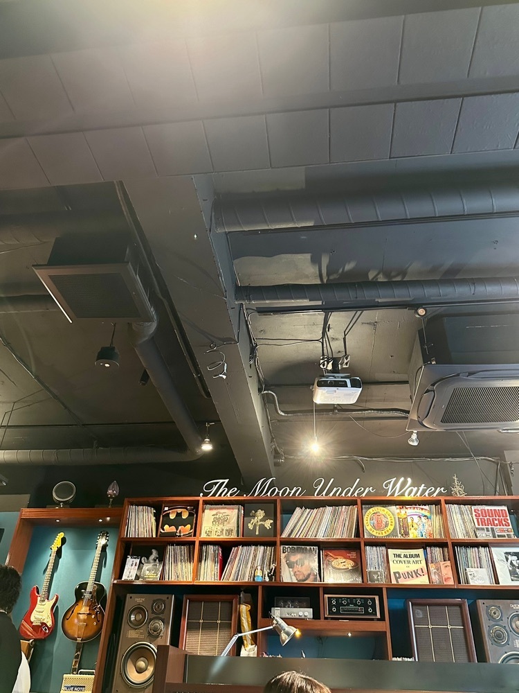 ぴょんたI 東京グルメ・居酒屋さんが投稿したThe Moon Under Water（ザ ムーン アンダー ウォーター）に関する口コミの画像