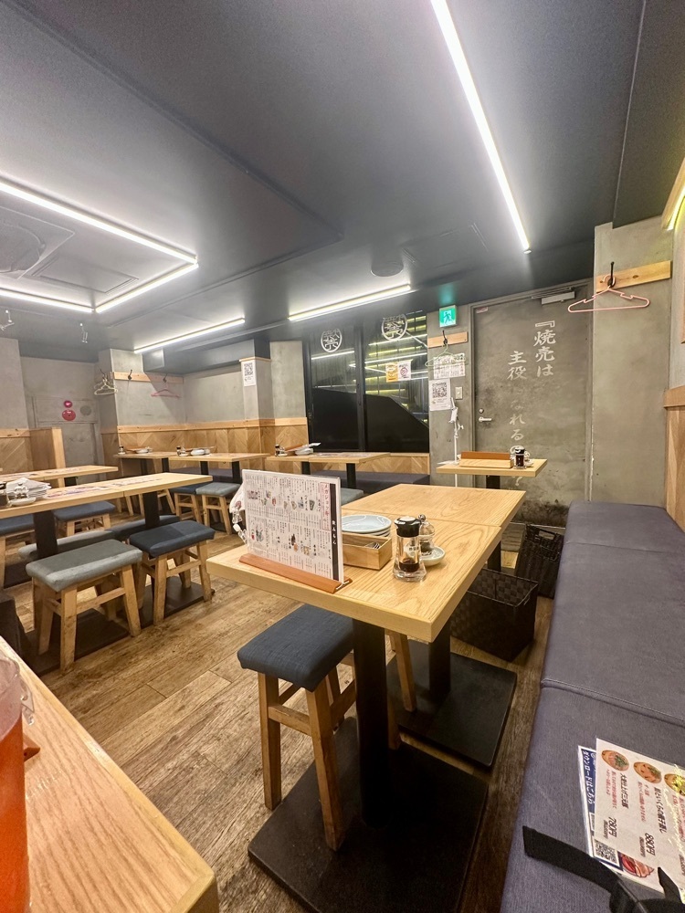 ぴょんたI 東京グルメ・居酒屋さんが投稿した焼売のジョー 歌舞伎町店に関する口コミの画像