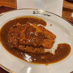 上等カレー 横浜ポルタ店（ジョウトウカレー）