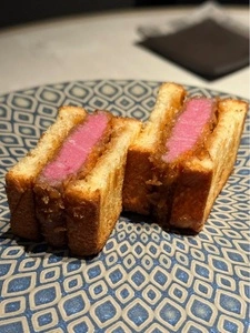 焼肉うしふじ 西新宿本店