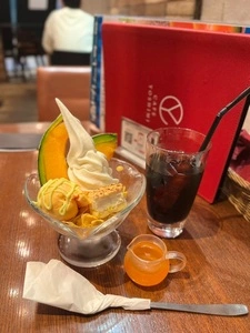 カフェ ヨシミ（CAFE YOSHIMI）