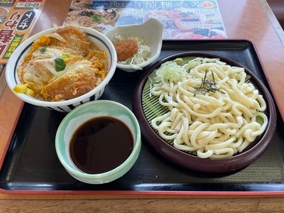山田うどん 成瀬店