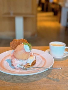 カフェ＆ブックス ビブリオテーク 東京・吉祥寺（café & books bibliotheque【旧店名】タルタート）