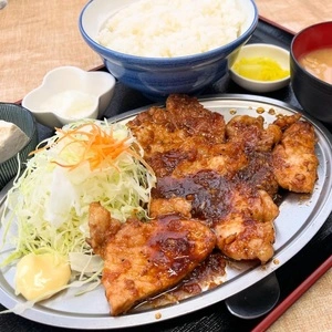 食堂米倉（米倉食堂）