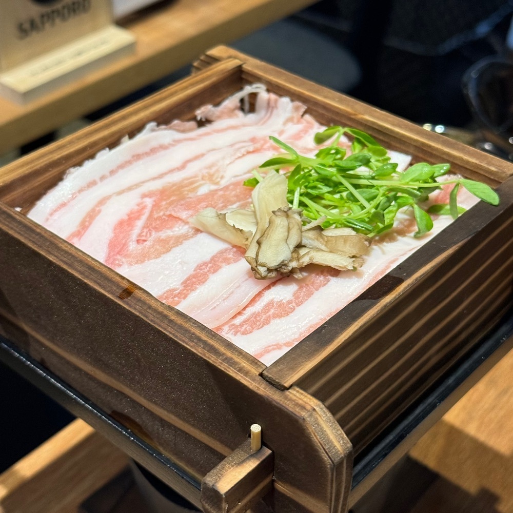 鉄道王さんが投稿した馬肉と日本酒 生肉専家 たてがみ 今池駅前店に関する口コミの画像