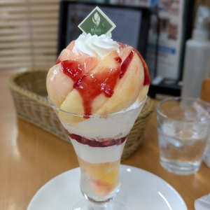 観音山フルーツパーラー