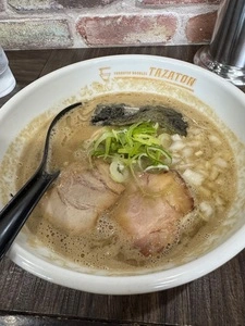 トンコツヌードルズ タザトン（TONKOTSU NOODLES TAZATON【旧店名】麺処 たざ和 タザトン）