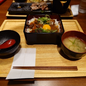 炙り牛たん 万 イオンモール木曽川店