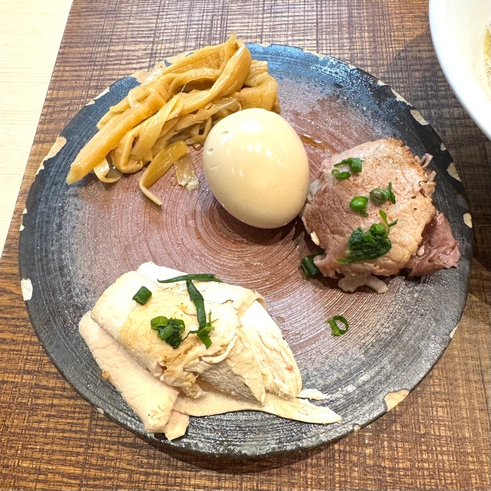 滝呂タカさんが投稿した論露に不二（ロンロニフジ）に関する口コミの画像