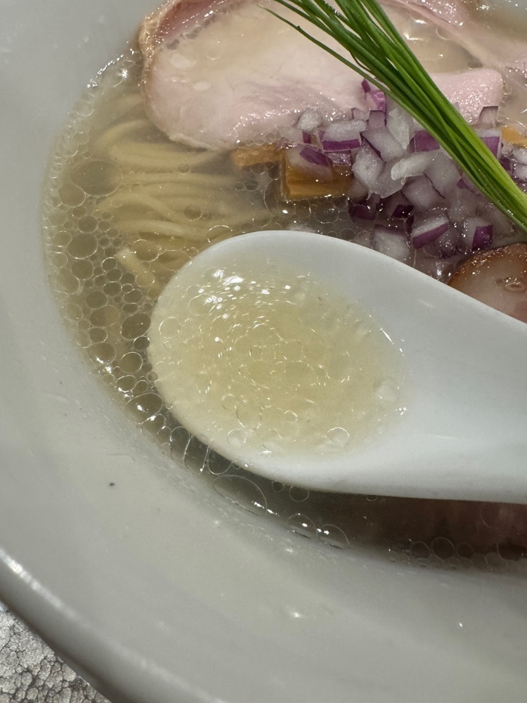 滝呂タカさんが投稿した宍道湖しじみ中華蕎麦 琥珀 池袋店に関する口コミの画像