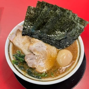 家系ラーメン 王道家直伝 との丸家