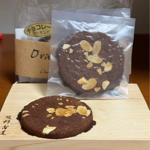 はらせんべい店