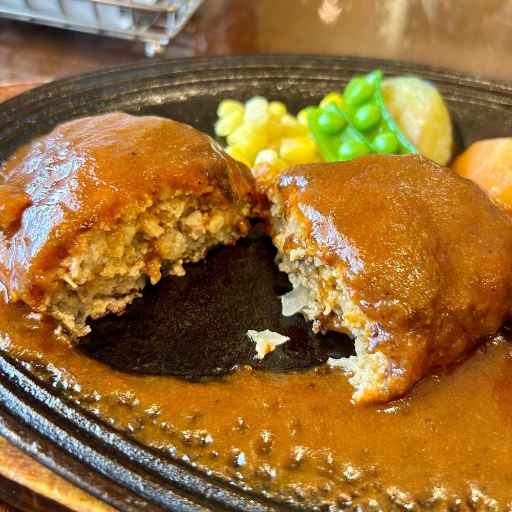 しりげグルメさんが投稿したハンバーグオニオン 津福店（Petty Onion）に関する口コミの画像