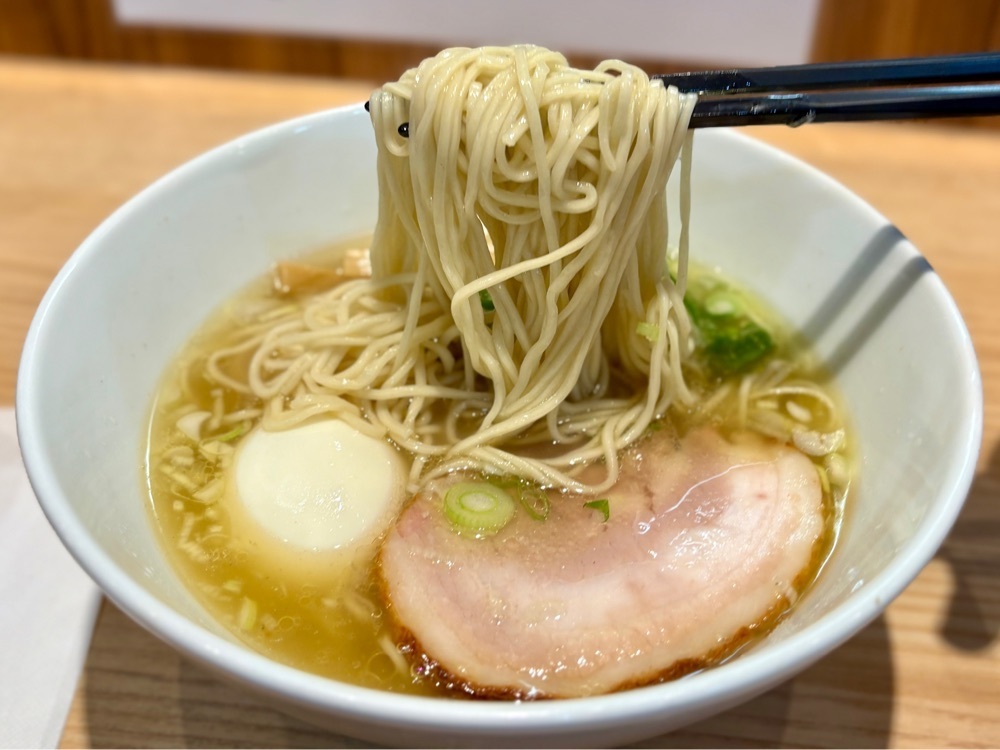 満腹次郎0843さんが投稿したしおらーめん進化 2ndに関する口コミの画像