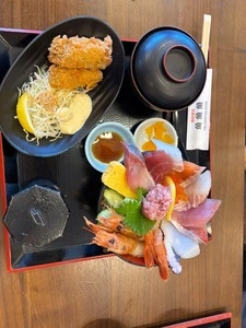 魚魚魚（ギョギョギョ）