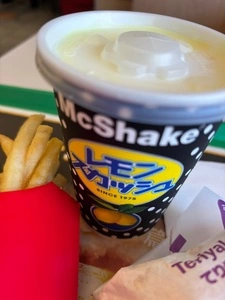 マクドナルド 枚方アルプラザ店（McDonald's）