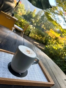 CAFE LA RUCHE（カフェ・ラ・リューシュ）