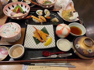 海鮮茶屋 せんざん本店 金沢文庫店