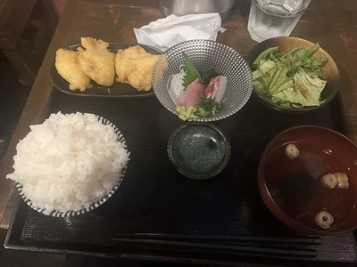 はたがや酒場 はだか電球