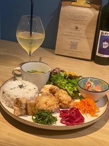 CANNATUREL Cafe&Bar（カンナチュール カフェ&バー）