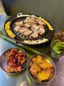 韓国食堂 サムギョプサル×食べ放題 キミニスパイス 別誂エ 梅田店