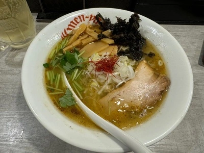 らーめん酒場 福籠 通町店（フクロウ）