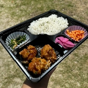からあげ 三羽