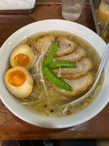 かおたんラーメンえんとつ屋 南青山店（かおたんらーめん・えんとつや）