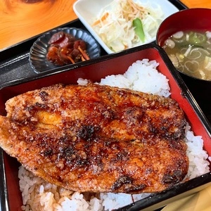 秋川国際マス釣場