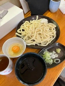 甲斐のうどん まる