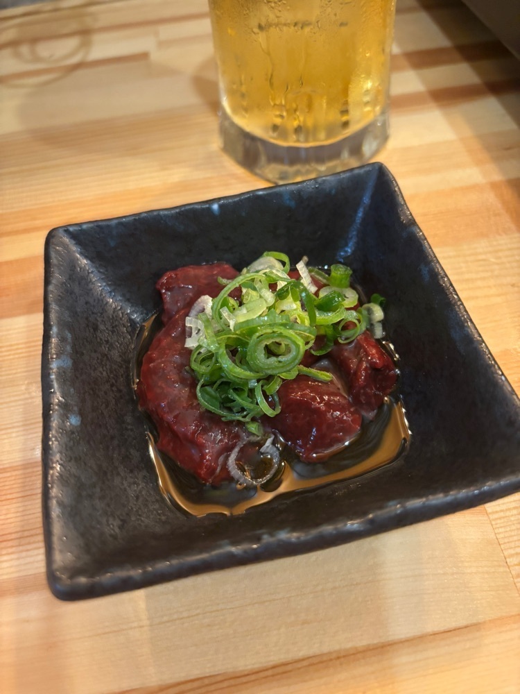 nanah1さんが投稿した水晶板で焼く立ち食い焼肉 三坪に関する口コミの画像