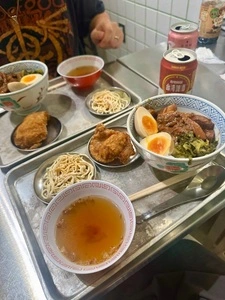 台湾の味 魯肉飯と魚介系 担担麺専門店 魯担（るたん）