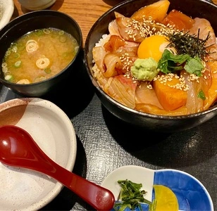 遊食房屋 高松南店（ゆうしょくぼうや）