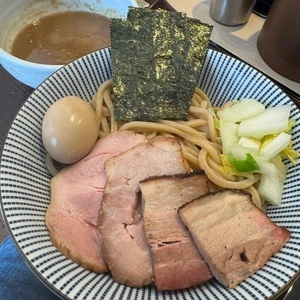 長男、もんたいちお