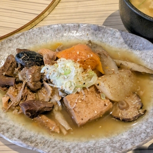 焼肉ホルモン諸星