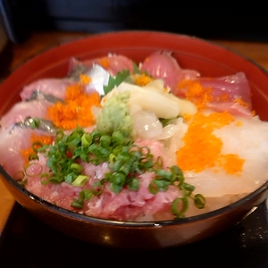 友・日利（ゆかり）