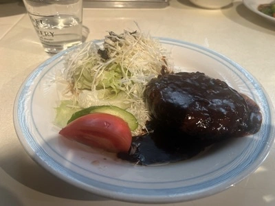 ビーフシチューとハンバーグステーキのお店 BUN吉