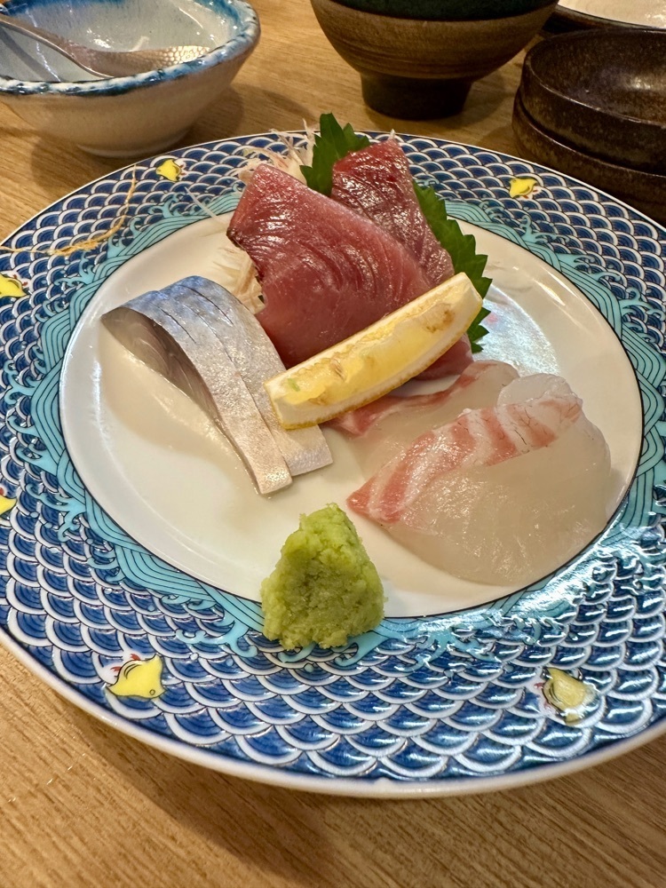 ぴょんたI 東京グルメ・居酒屋さんが投稿した⾁と⿂ Second Class Tokyoに関する口コミの画像