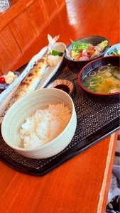 よこまち 津