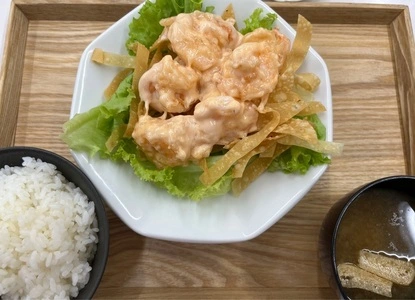 食堂 KABUTO
