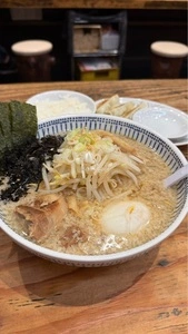 ハッスルラーメン ホンマ 浜町店